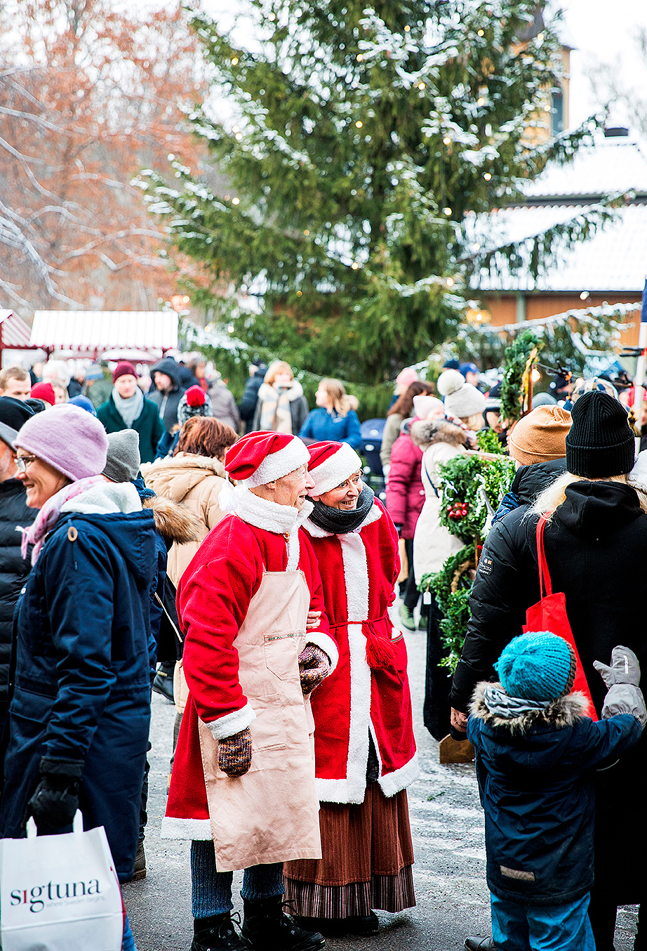 Sigtuna Julmarknad_Tomtemor & Tomtefar_2019_Frida Lenholm webb